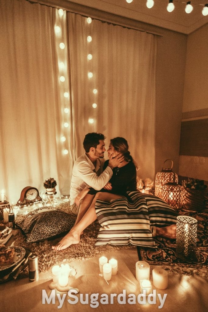 Mann und Frau in Zweisamkeit - Liebe und Tantra Tantra Ritual als Zugang für mehr Liebe